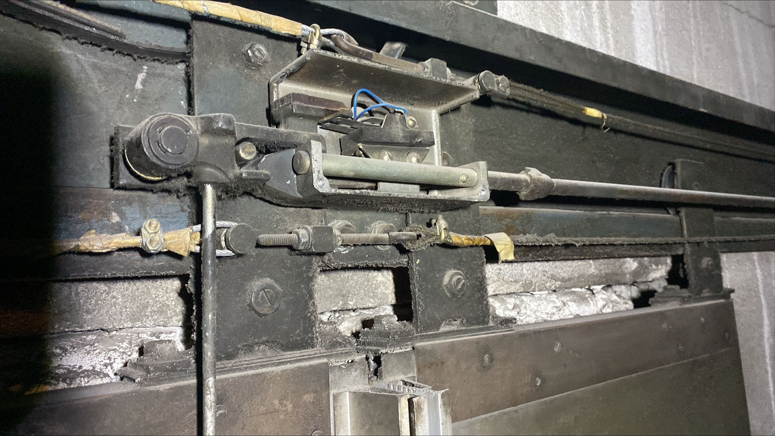 Topo da Cabina e Contrapeso